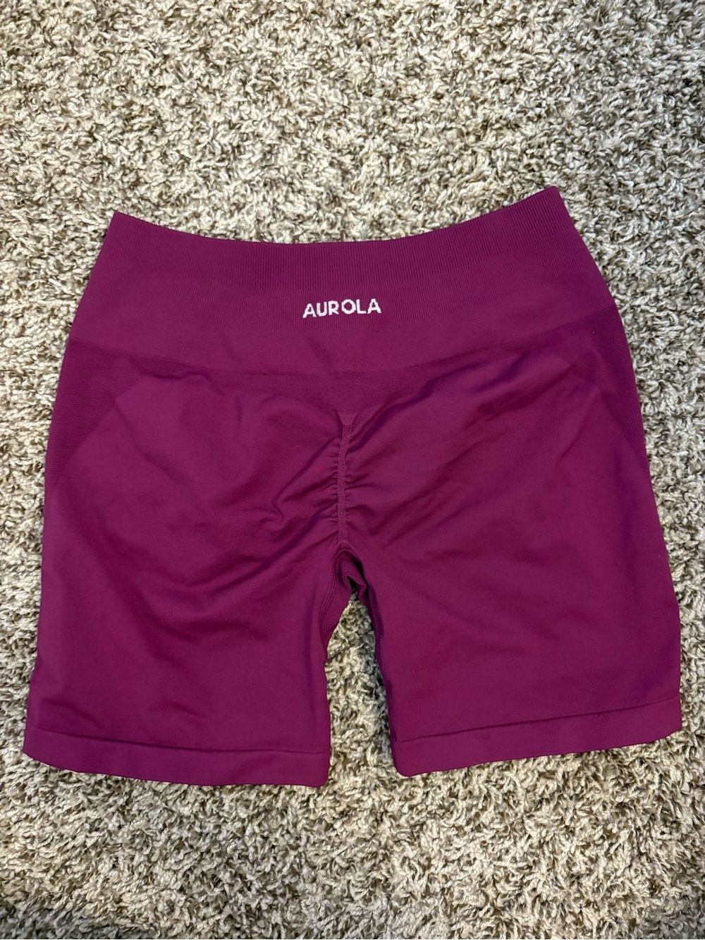 Aurola Workout shorts, size L